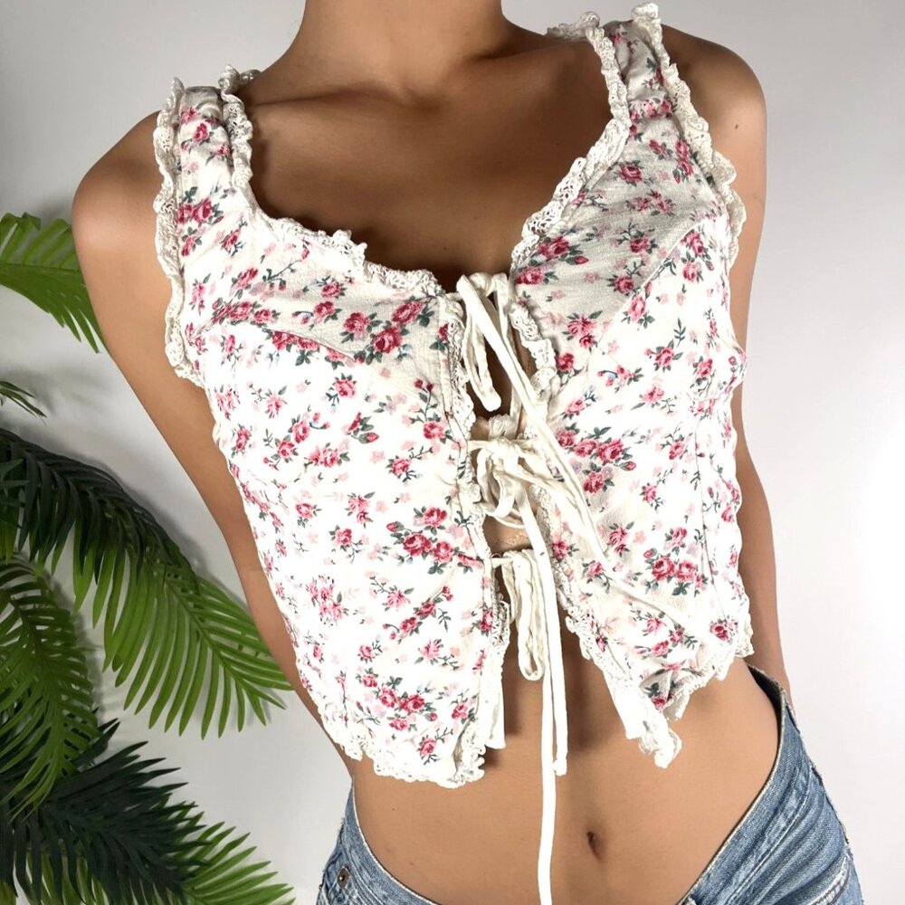 Kirious White Floral Lace-Up Cottagecore Coquette Sleevelesss Crop Top / XS